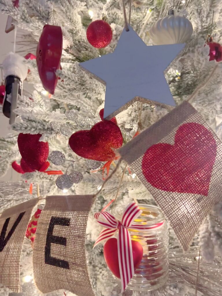 Valentine's Day ornaments on a decorated Valentine's tree. 
